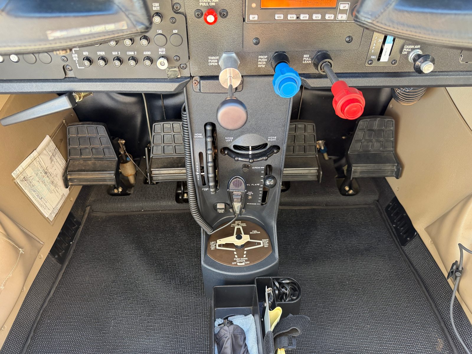 2004 CESSNA 182T - Image 5