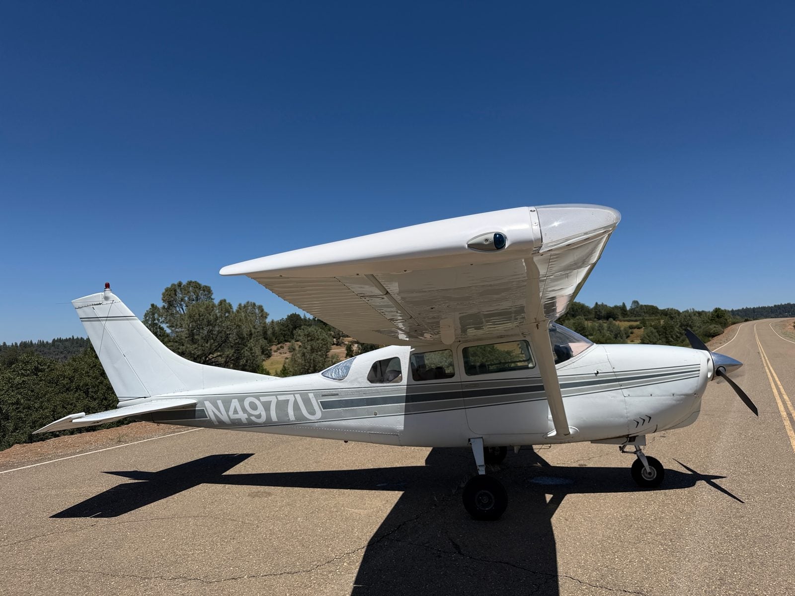 1965 CESSNA 210E Centurion - Image 2