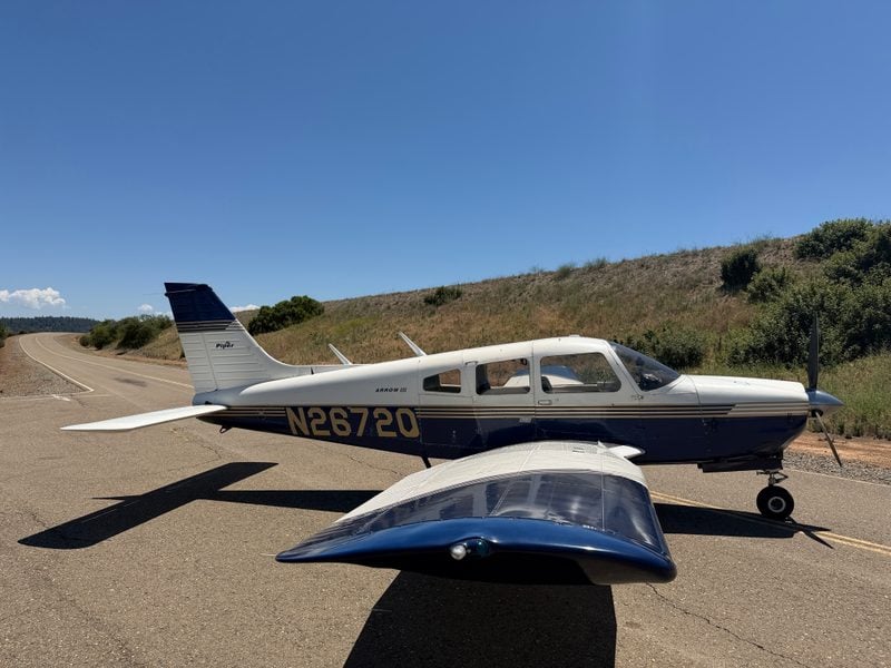 1977 PIPER Arrow III - Image 2