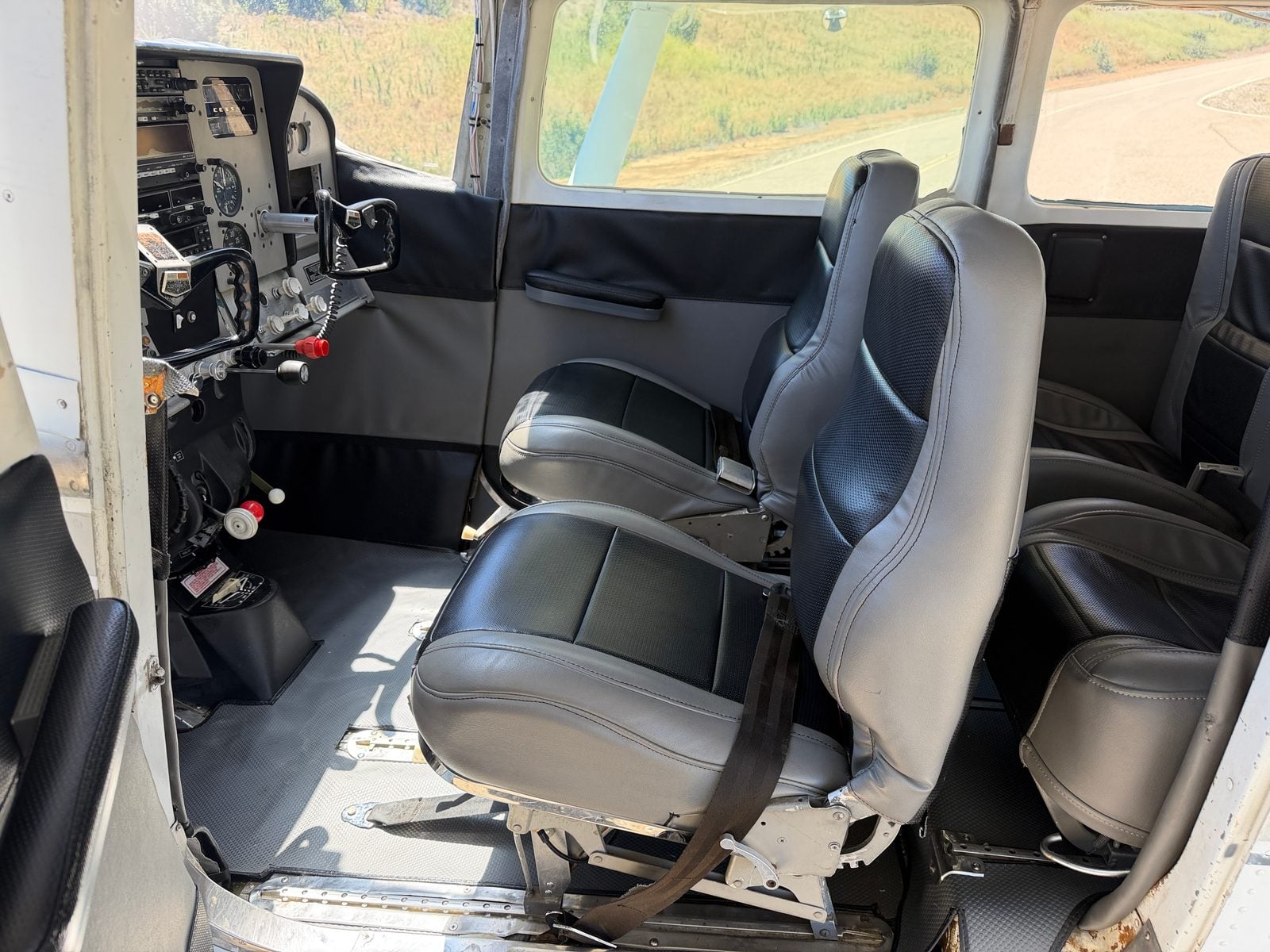 1965 CESSNA 210E Centurion - Image 7