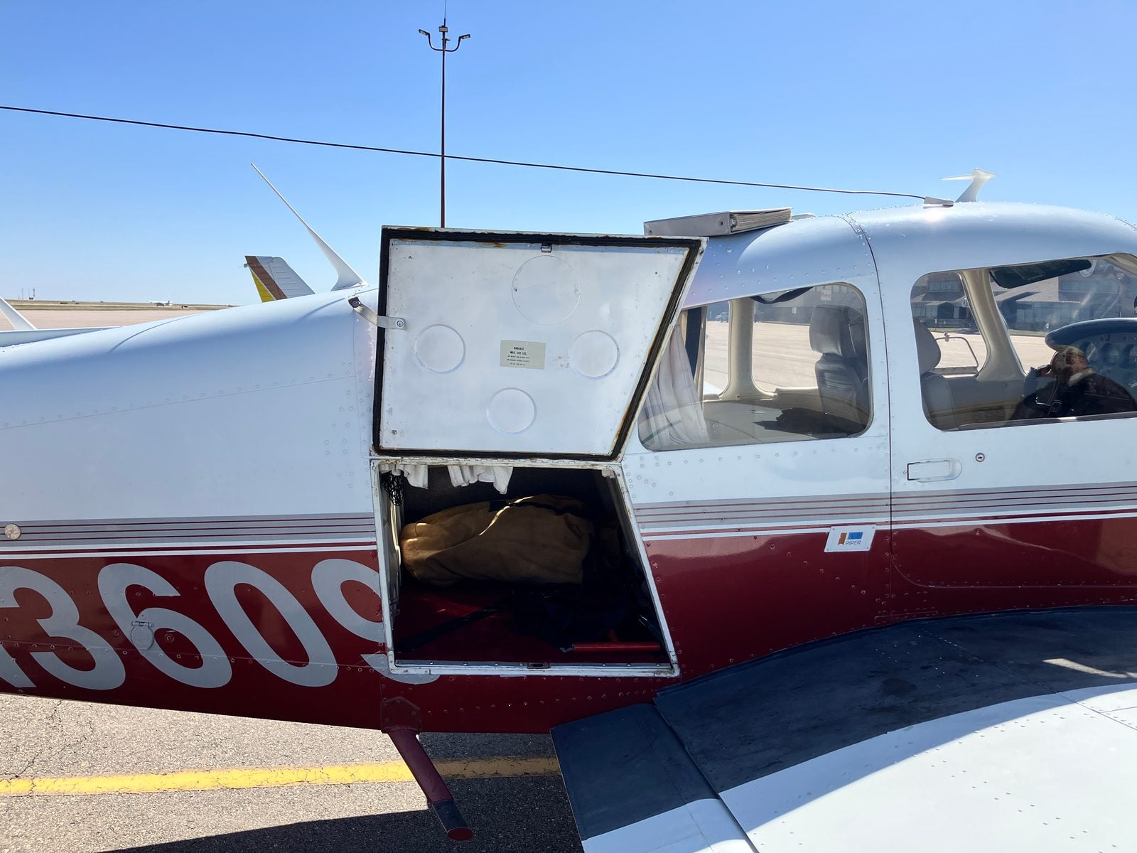 1978 PIPER 1978 Piper PA28-201T Turbo Arrow III - Image 5