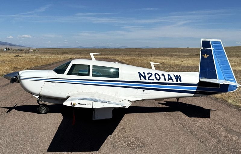 1978 MOONEY 1978 Mooney M20J - 201 ONLY 28 SMOH! - Image 2