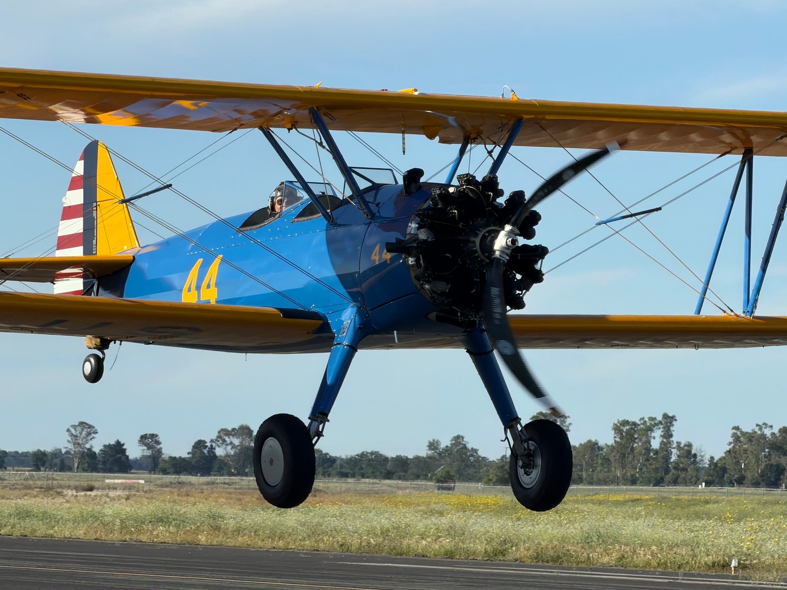 1941 BOEING Boeing Stearman and Classic Tug - Image 2