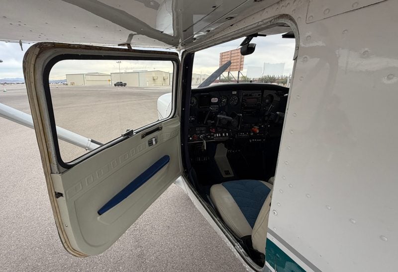 1979 CESSNA 1979 Cessna 152 Commuter with Garmin NAV - Image 4