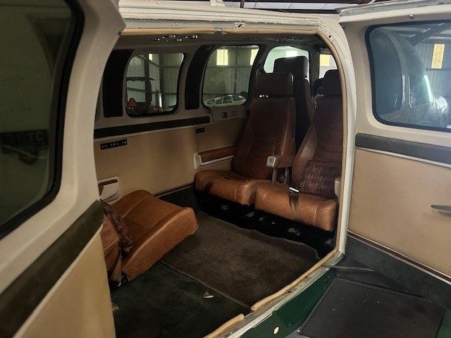 1981 BEECHCRAFT 58TC - Image 6